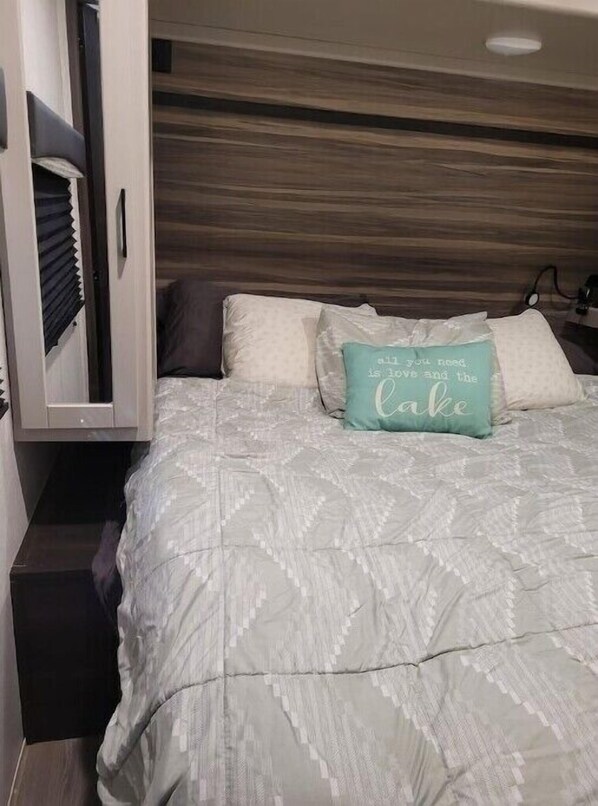 2 bedrooms