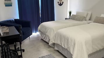 1 habitación, tabla de planchar con plancha, wifi y ropa de cama