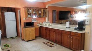 Private kitchen - Charming 2-bedroom house in marvelous Boscobel with WiFi, AC (Boscobel)