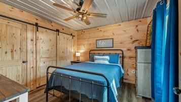 1 chambre, fer et planche Ă repasser, Wi-Fi gratuit, draps fournis