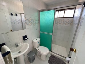 Family Apartment | Bathroom