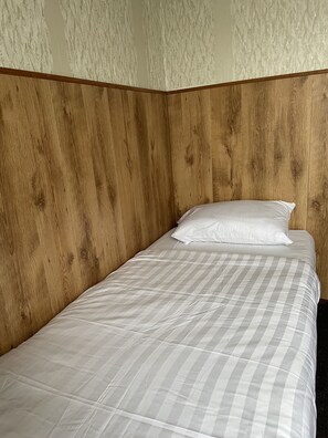 City Twin Room, City View | Free WiFi, bed sheets - Flex-Inn (Rotterdam)