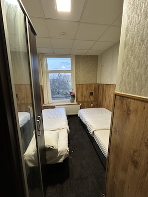 Free WiFi, bed sheets