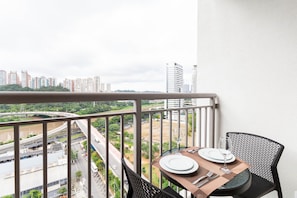 Apartment | Lanai - Studio Laguna (São Paulo)