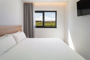 In-room safe, desk, soundproofing, iron/ironing board - B&B Hotel Ecija  (Ecija)