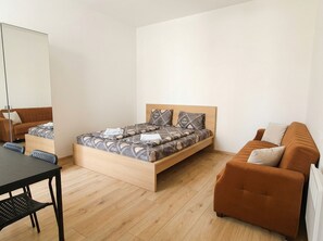 Standard Triple Room - Relaxing 2BR shared Apt. U3 Enkplatz (Vienna)