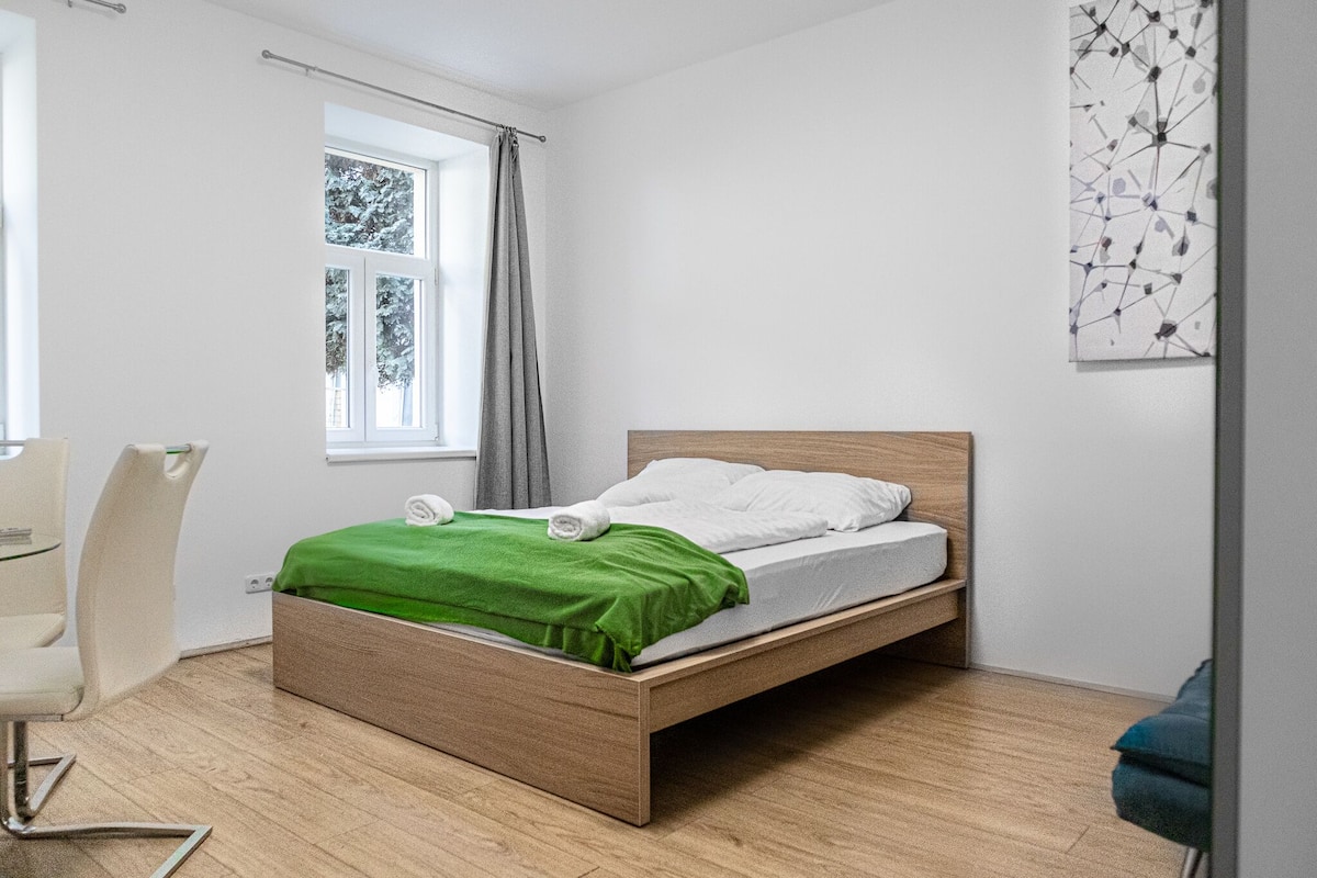 Standard Triple Room | Desk, free WiFi