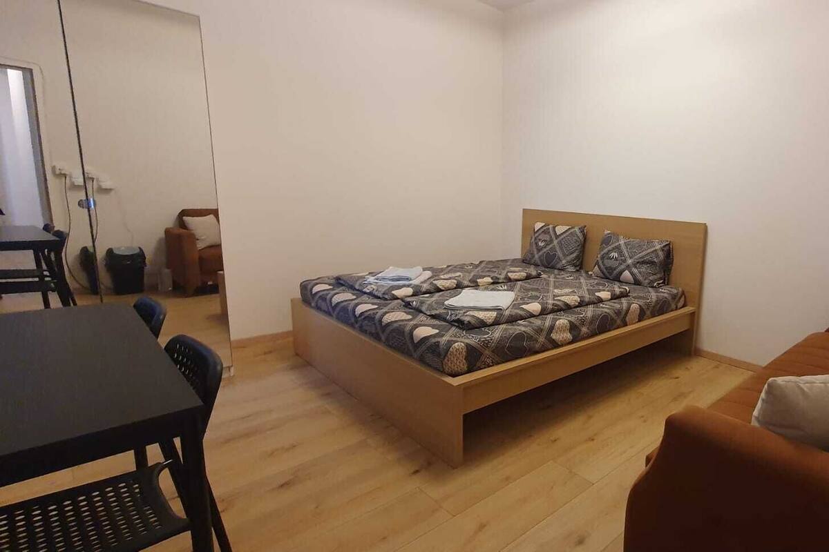 Habitación triple estándar | Escritorio y wifi gratis