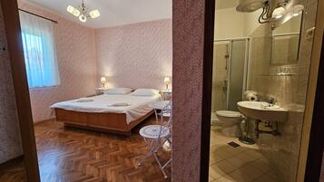 MM Room 1