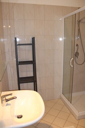 Apt MM 5.2 | Bathroom - Casa Monte Mulini (Rovinj)