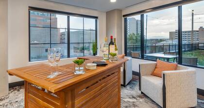 Cambria Hotel Denver Downtown RiNo