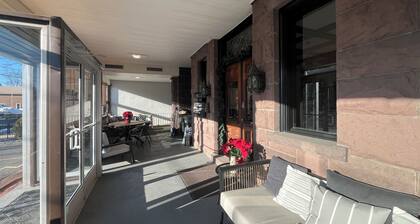 Charming 1 Bedroom Apartment in Historic Home in heart of DuBois