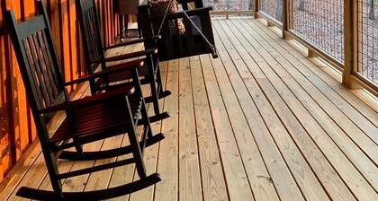 Briar Patch Cabin RRG: Firepit, Sunset, WIFI