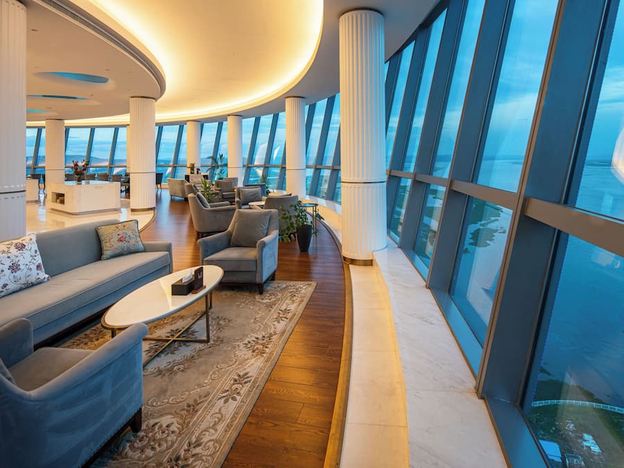 2 restaurants, breakfast, lunch, dinner served; Fusion cuisine