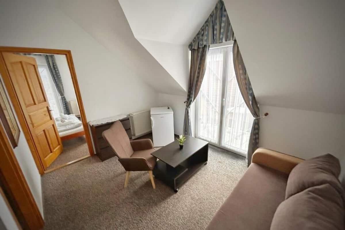 Habitación doble clásica | Wifi gratis y ropa de cama