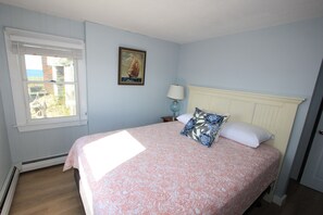 2 bedrooms, iron/ironing board, free WiFi - Dune Tootin Unit 3 (Sandwich)