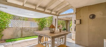 Southwest-Inspired Near UofA & Gem Show Venues