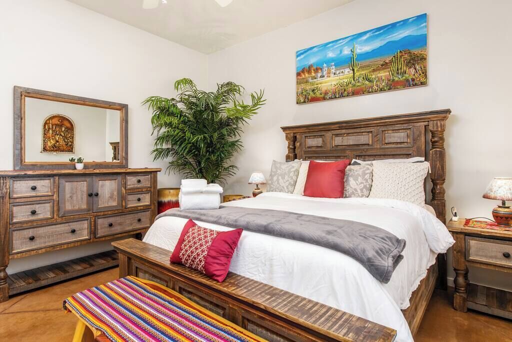 2 bedrooms, iron/ironing board, travel cot, WiFi