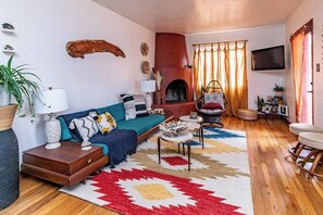 TV, offices - Unique Casa w/ Private Pool | Near UofA & Shopping (Tucson)