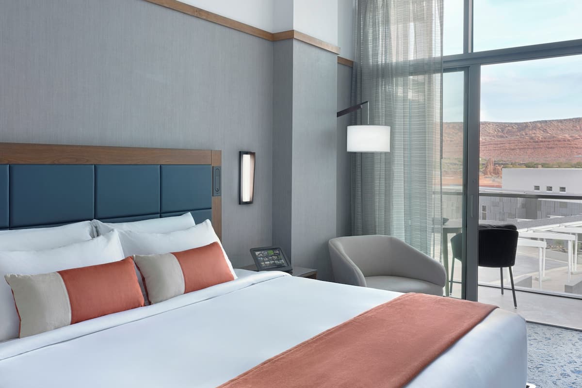 Literie de qualité, lit avec matelas à plateau-coussin, coffre-fort