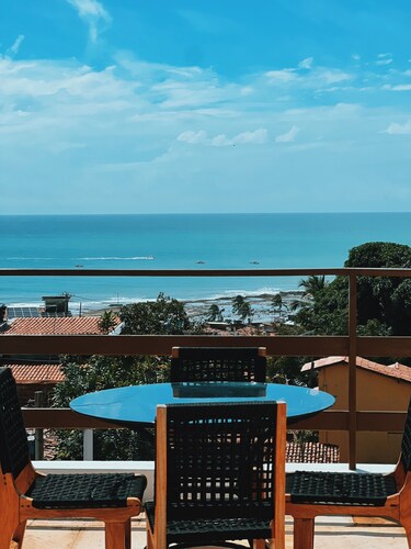 Casa com 2 Quartos no Centro de Pipa