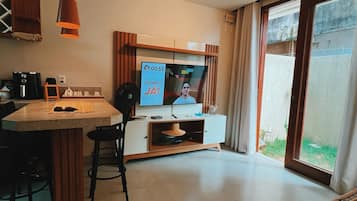 2 slaapkamers, een strijkplank/strijkijzer, gratis wifi, beddengoed