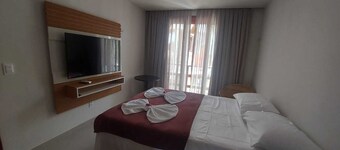 Casa com 2 Quartos no Centro de Pipa