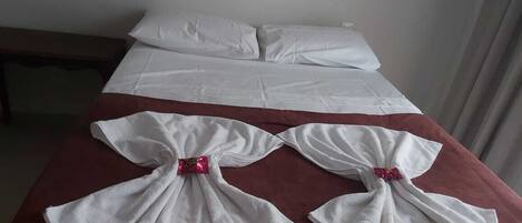 2 chambres, fer et planche Ă repasser, accĂšs au Wi-Fi (inclus)