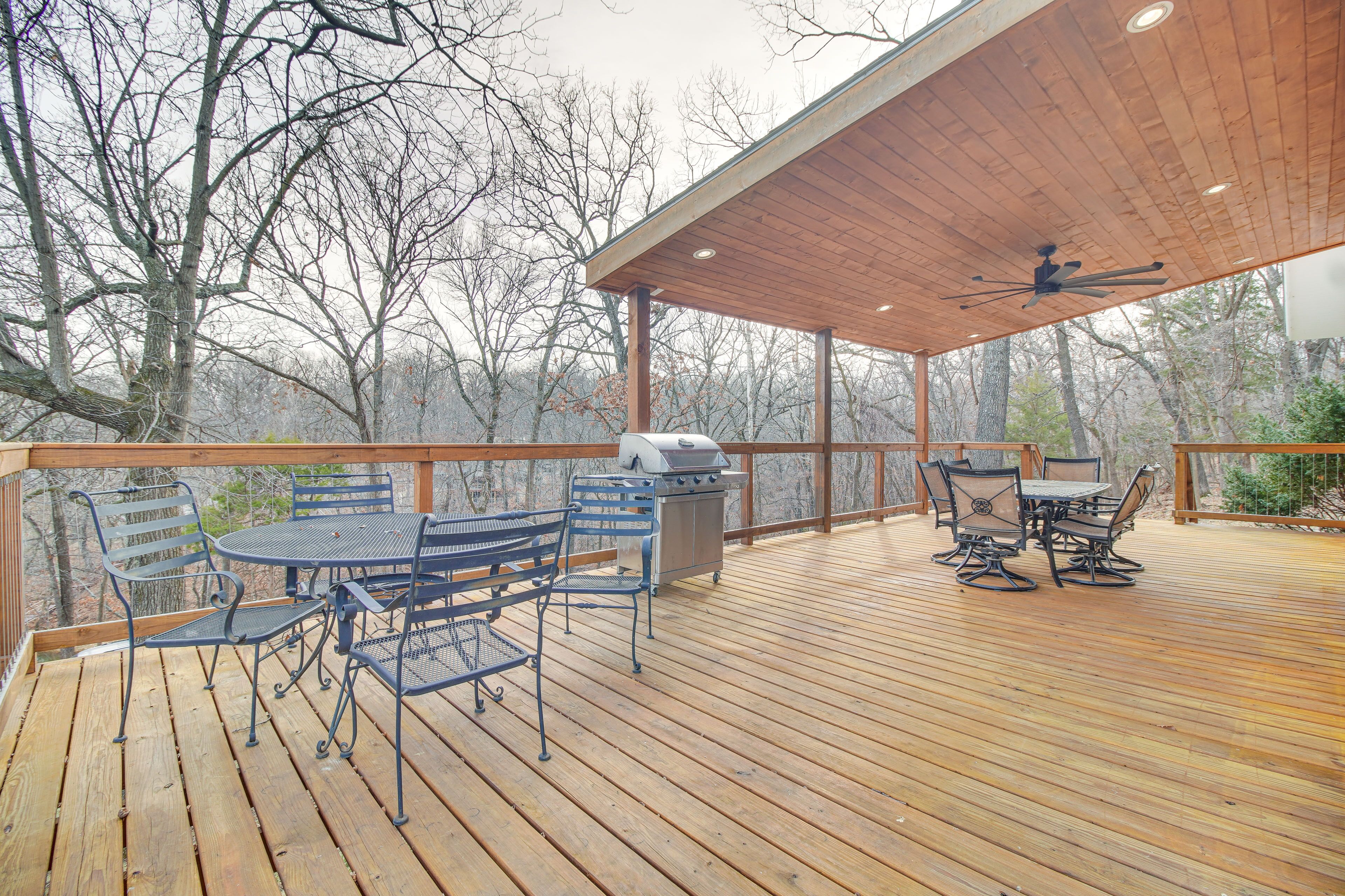 Monkey Island Home w/ Wraparound Deck & Kayaks