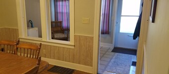 Country farm house near Port Clinton perfect for fishing and Lake Erie getaways.