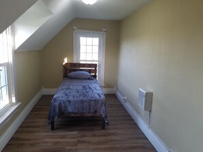 4 Schlafzimmer, kostenloses WLAN, Bettwäsche