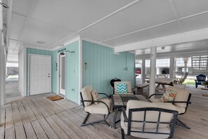 Outdoor dining - 2 days complimentary umbrella & two beach chairs set up. 4/10-8/1 (Pensacola Beach)