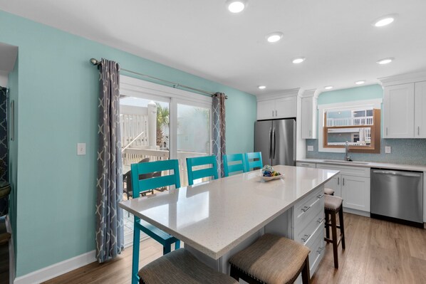 Dining - 2 days complimentary umbrella & two beach chairs set up. 4/10-8/1 (Pensacola Beach)