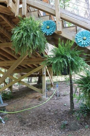 Property grounds - The Farm Treehouse (Edgemont)