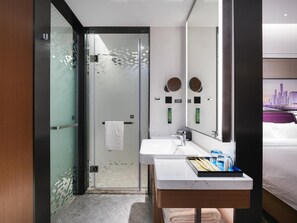 Bathroom - Hampton BY Hilton Guangzhou Wenchong (Guangzhou)