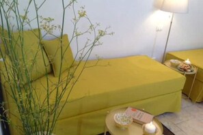 1 chambre, coffres-forts dans les chambres, bureau