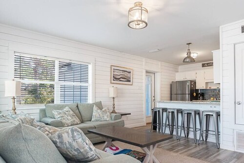 Coastal Condos on the Marsh 5A