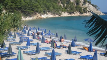 Beach nearby, sun-loungers