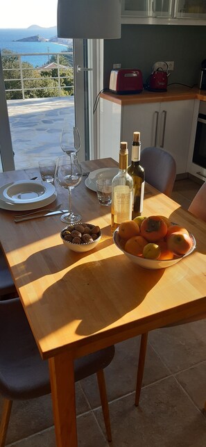 Dining - Ferienwohnung mit Fantastischem Ausblick Aufs Meer (Kokkari)