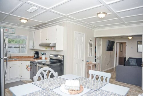 Bungalow near Main Street - #1