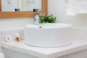 Bathroom - Jomy's Hotel (Higuey)