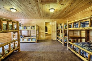 10 Schlafzimmer, kostenloses WLAN, Bettwäsche