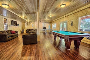 Game room - Western Lodge - Huge, w/Heated Pool, Hocking Hills (Logan)