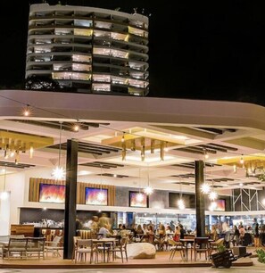 Outdoor dining - Garza Blanca 5 Diamond Resort: Stunning 3 Bedroom Beach Lockoff (Puerto Vallarta)