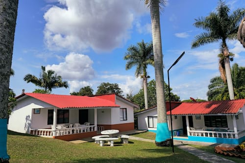 Free WiFi, bed sheets, wheelchair access