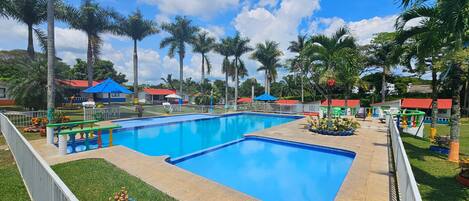 Piscina externa