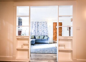Interior - Welcome to our inviting Northside retreat! Immerse yourself in history (Pittsburgh)