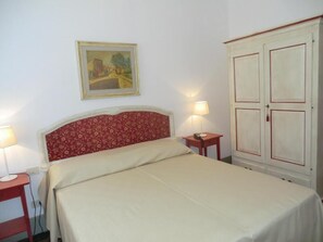 1 bedroom, desk, iron/ironing board, free WiFi - Dimora Pieri - Apartment Strozzi, historic building in the old center with elevator (Firenze)