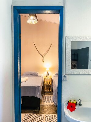 3 bedrooms, WiFi, bed sheets - Cozy House in Caraíva, Less than a Minute from the Sea! (Caraíva)