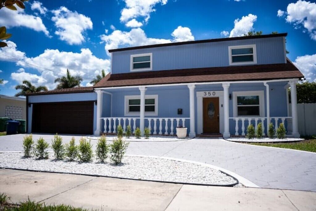 5 min HardRock! Spacious Serenity 4BR Dream Home